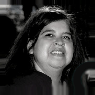 Ester V. customer portrait